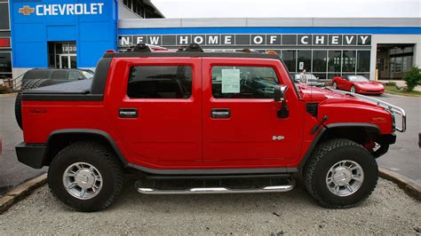 GM to bring Hummer back as an electric vehicle