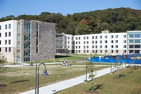 6 things to know about the dorms in pace university plv before move in ...