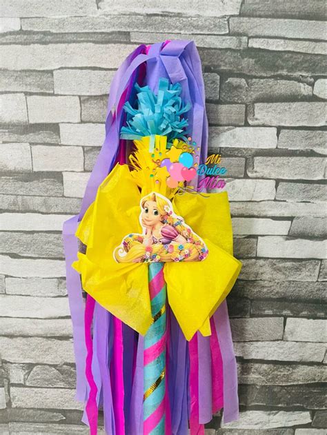 Palo decorado Rapunzel by midulcemiaa Piñatas Piñata Decoración