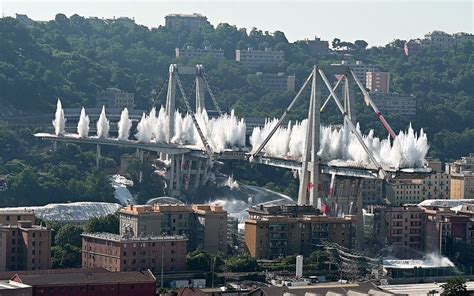 Genoa Bridge Collapse - Genoa Bridge Collapse Probe Italy Police Arrest ...