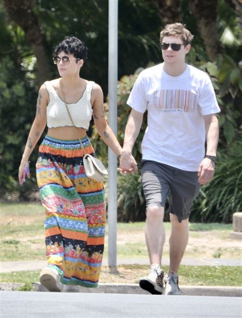 HALSEY and Evan Peters Out for Llunch at a Beach on the Gold Coast 01 ...