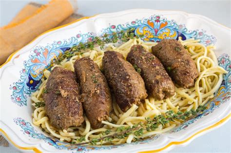 TRADITIONAL GERMAN BEEF ROULADEN RECIPE ~ Comfort & Peasant