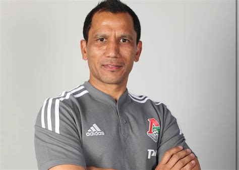 Orlando Pirates Ex Coach Davids Joins European Giants Sportnow