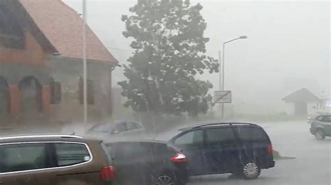 Schwere Unwetter Ziehen Ber Ganz Sterreich Oe Tv