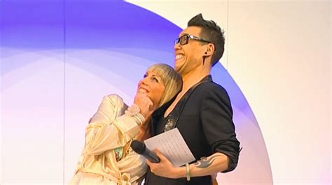 How To Look Good Naked 2006