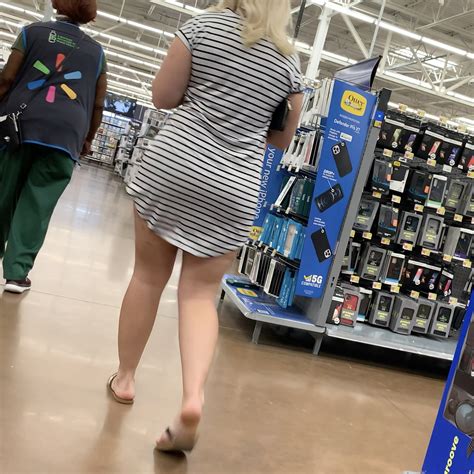 Hot Thick Gorgeous Blonde MILF Ass Forum