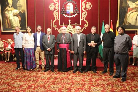 El Arzobispo Entrega La Medalla Pro Ecclesia Hispalense A Manol N