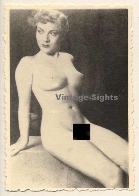 PRETTY BLONDE NUDE Pin Up Model Sitting Nd Gen Photo S EUR PicClick FR