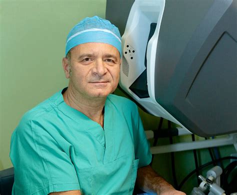 Pasquale Annese Il Nuovo Direttore Dellunit Di Urologia Dellirccs