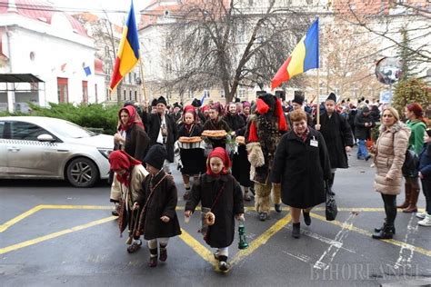 Parada Costumelor Populare Peste De Copii Din Mai Multe Jude E