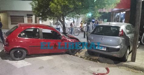 Moreno Y Rioja Tres Personas Resultaron Heridas Al Chocar Dos Autos