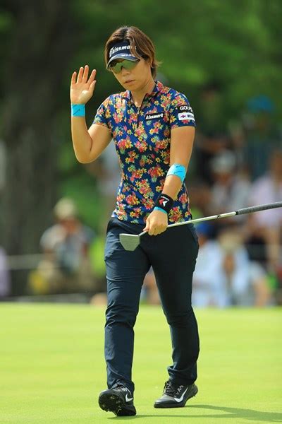 穴井詩、ホールインワンで首位浮上 元イーグル女王の本領発揮【国内女子ツアー Lpga】｜gdo ゴルフダイジェスト・オンライン