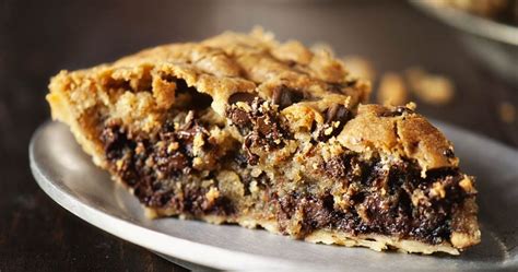 Nestle Toll House Chocolate Chip Pie