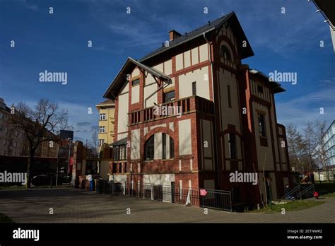 Original Architecture Hi Res Stock Photography And Images Alamy