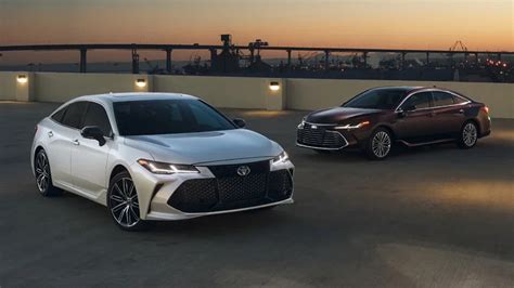 2019 Toyota Avalon: XLE, XSE, or Touring?