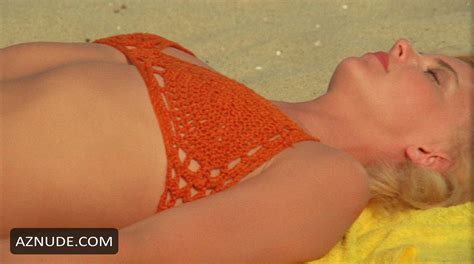 THE ROOMMATES NUDE SCENES AZNude