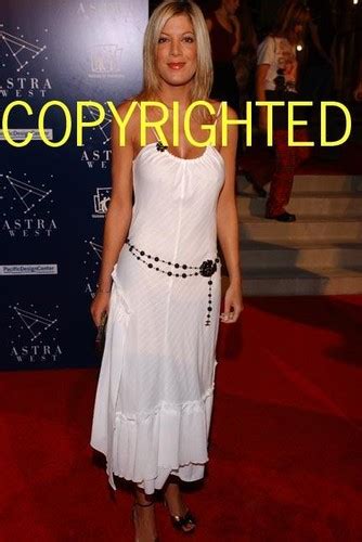 TORI SPELLING HOT CANDID PHOTO HF 3367 EBay
