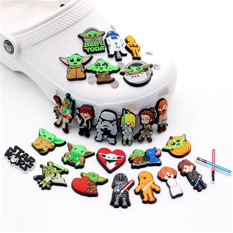 Jual Hot Perang Bintang Shoe Charms DIY Kartun Star War Sandal Pin Pengait Cantolan Sepatu
