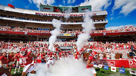 Arkansas Football vs Tennessee- How to watch