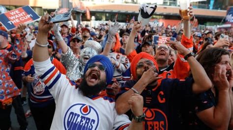 IN PHOTOS | Edmonton electric as fans celebrate Oilers Game 6 win | CBC ...