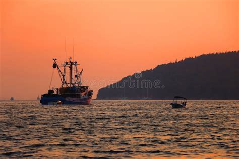 Fishing Boat At Sunset Stock Image Image Of Tourist 288668601