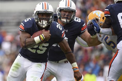 War Blogle - Oh Look, An Orange Auburn Helmet