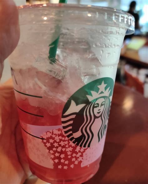 Iced Shaken Hibiscus Tea It S All Ice Isang Sip Pa Lang Starbucksph