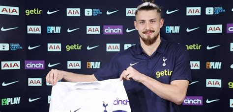 Radu Drăgușin oficial jucătorul lui Tottenham în următorii 6 ani E