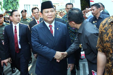 Prabowo Tak Ambil Gajinya Sebagai Menhan