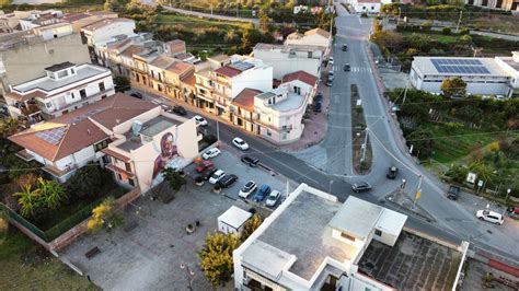 San Filippo Del Mela Un Murale Ricorda Le Gelsominaie Nella Frazione