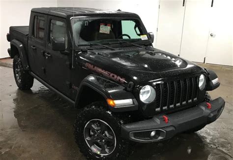 Jeep Gladiator Rubicon : packed for action - Chrysler Dodge Jeep RAM ...