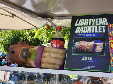 Disneyland Parks Pixars Buzz Lightyear Gauntlet Toy Story Munimoro Gob Pe