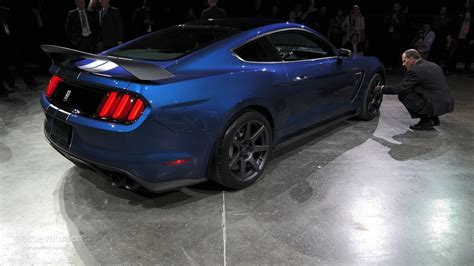 New Shelby GT350R Mustang Unveiled In Detroit With Burnout And Over 500