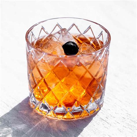 15 Old Fashioned Cocktail Recipes - Chef Olu