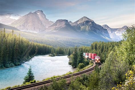 12 Of The Most Scenic Train Rides To Take Across America In 2020 Scenic Train Rides Scenic