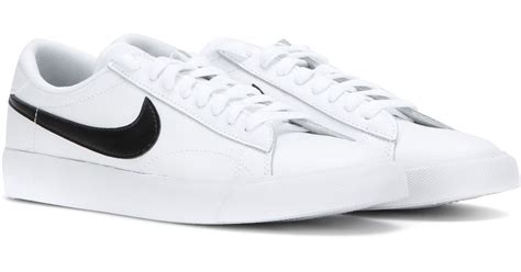 Nike Tennis Classic Leather Sneakers in White - Lyst