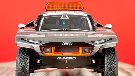 Wüster König Audi RS Q e tron in 1 43 1 18 MODELLFAHRZEUG