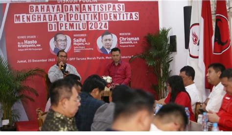 Tokoh Bangsa Ketua Umum Dewan Pimpinan Pusat DPP Taruna Merah Putih