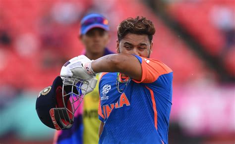 Rishabh Pant Walks Off After Being Dismissed By Sam Curran