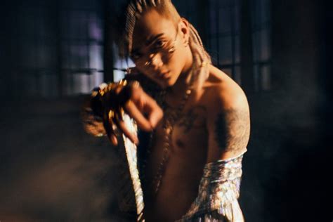 Quên tạo hình chàng thơ hiền lành đi Soobin Hoàng Sơn nay lột xác 100 bán nude khoe cơ