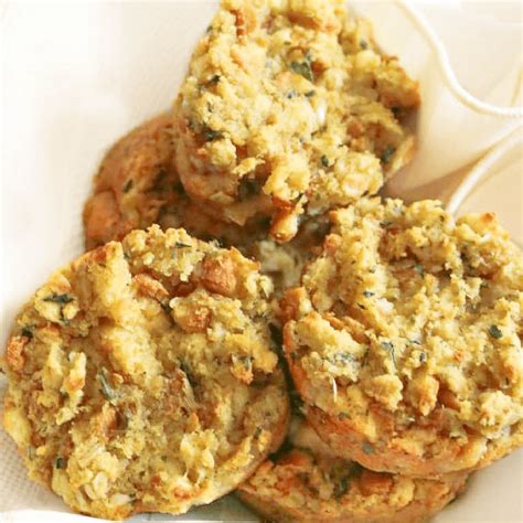 Stuffing Muffins , Buttery CRUNCHY and QUICK Muffin Tin Recipe