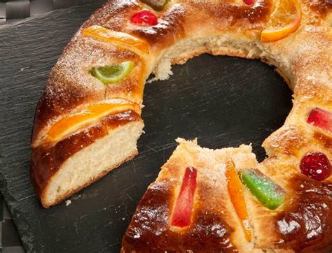 Rosca De Reyes Tradicional Bisquets Obregon Roscas De Reyes Artesanales