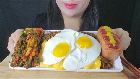 ASMR BLACK BEAN NOODLES Green onion kimchi fried egg eating show 짜파게티