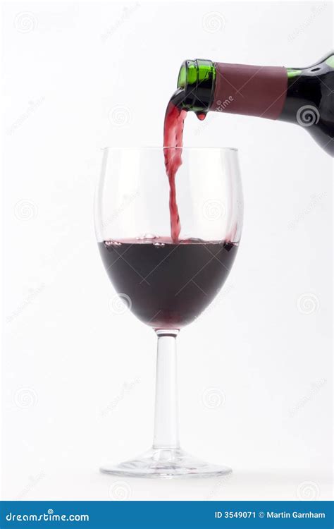 Wine 库存图片 图片 包括有 生气勃勃 葡萄酒 葡萄酒杯 言情 喝酒 液体 墨尔乐红葡萄酒 3549071