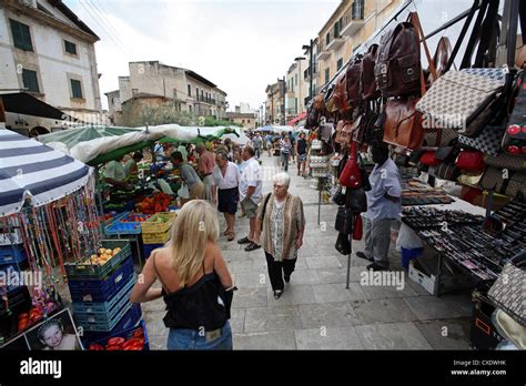 Santanyi, people at a market Stock Photo - Alamy