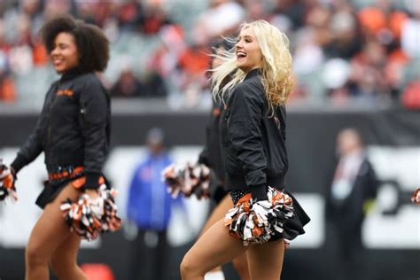 Bengals Cheerleader Is Turning Heads During Season Opener The Spun