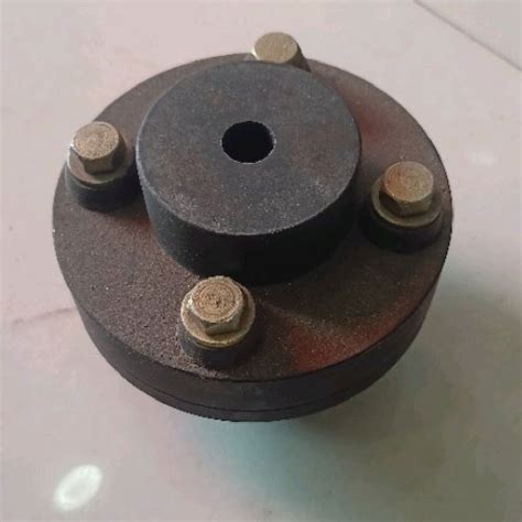 Mild Steel Pin Bush Coupling For Automobile Industry Size 3 4 Inch