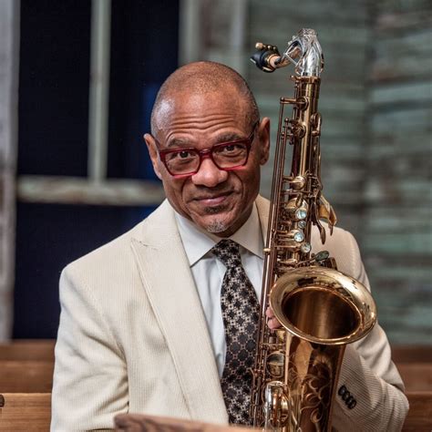 Saxophonist Kirk Whalum Is Honored With Usct Humanitarian Award