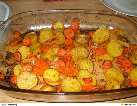 Pečené brambory s mrkví recept TopRecepty cz