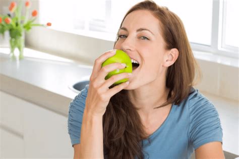 Eating fruit can minimise heart attacks and strokes - WellBeing Magazine